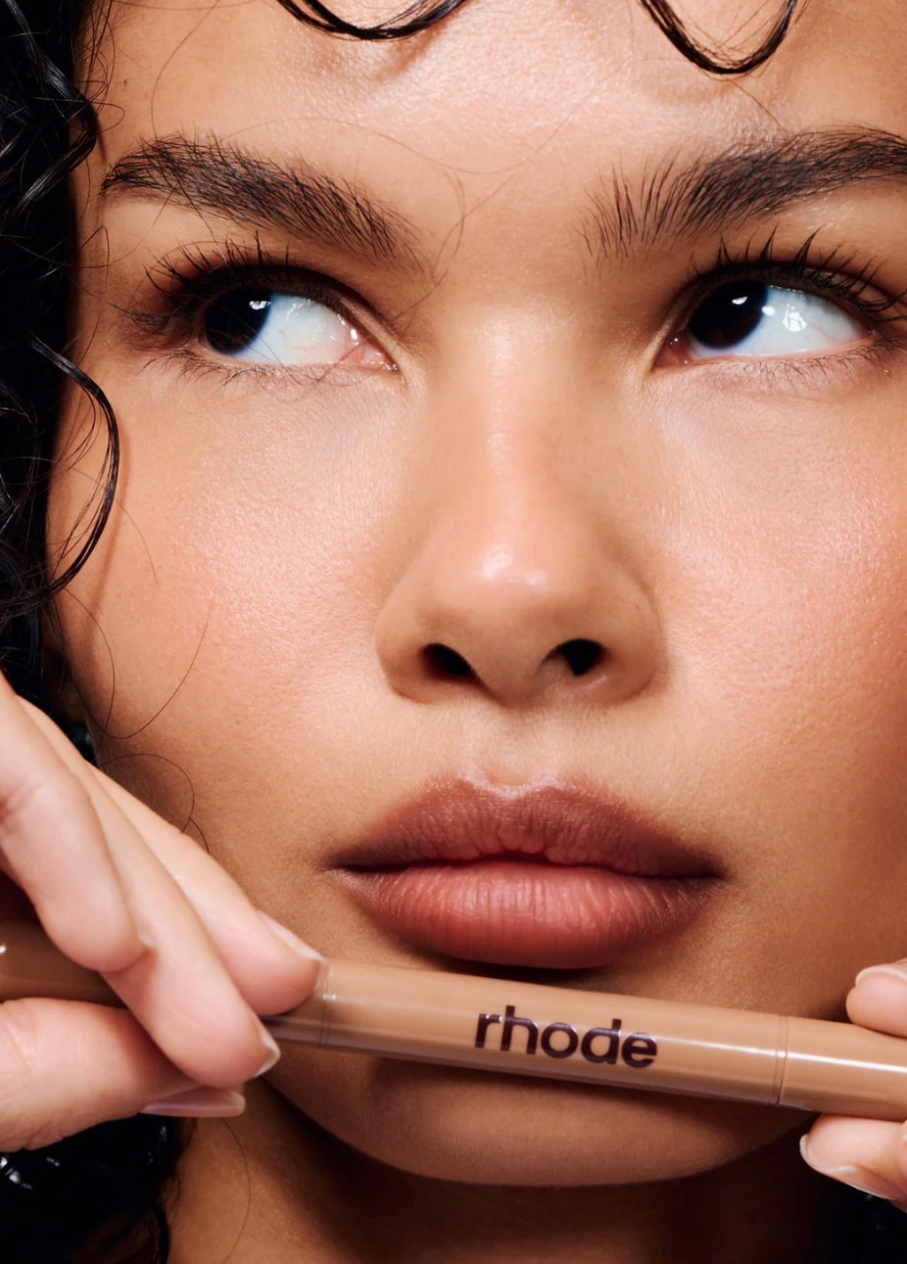 Rhode peptide lip shape